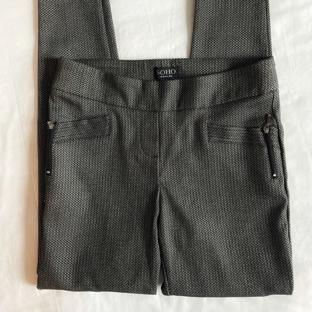 SOHO flex pants with zipper detail